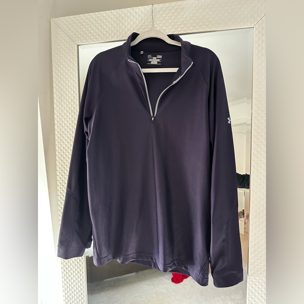 Under Armor men’s quarter zip pull over